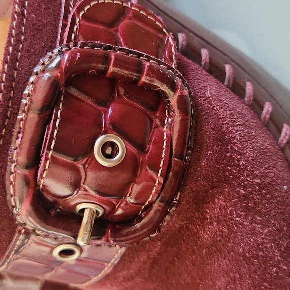 Nuture Leather Suede Clogs - Picture 5 of 14